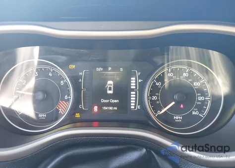 2014 Jeep Cherokee Latitude z USA, uszkodzony, nr VIN 1C4PJMCB9EW208396